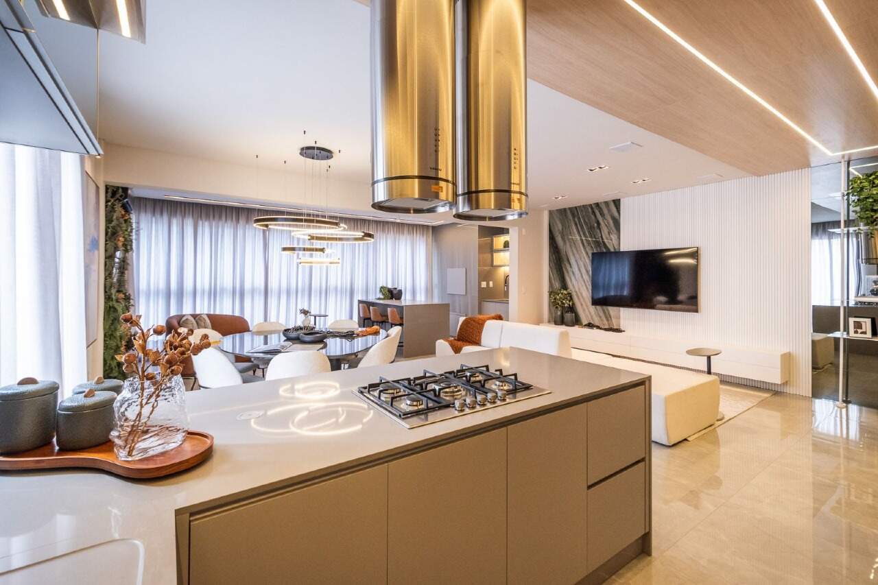Apartamento à venda no Meia Praia: 