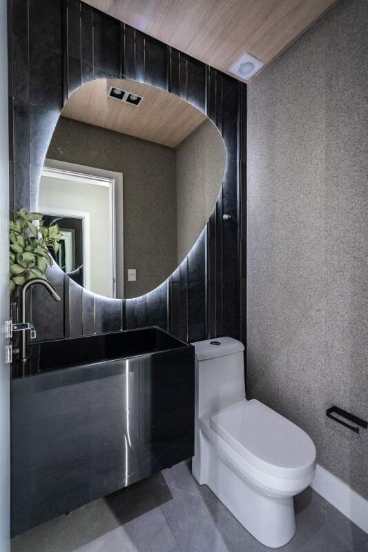 Apartamento à venda no Meia Praia: 