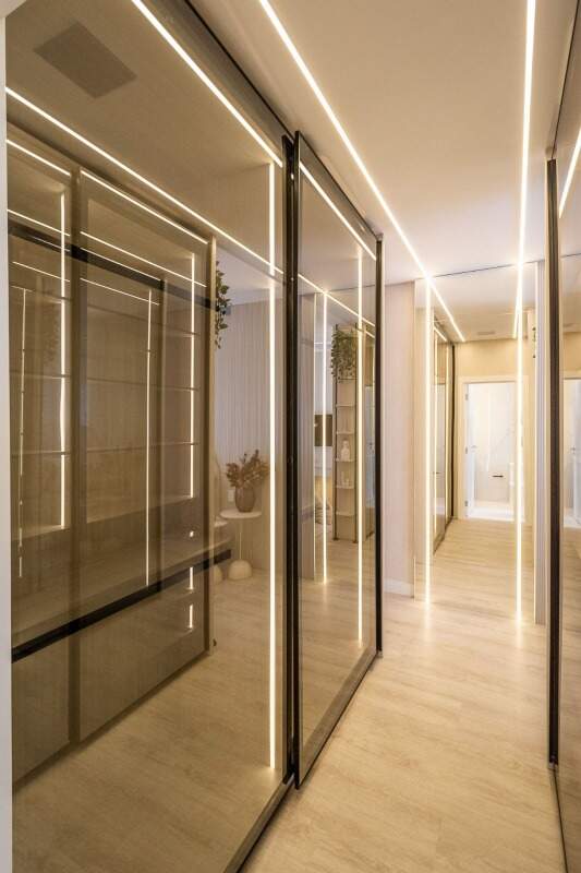 Apartamento à venda no Meia Praia: 