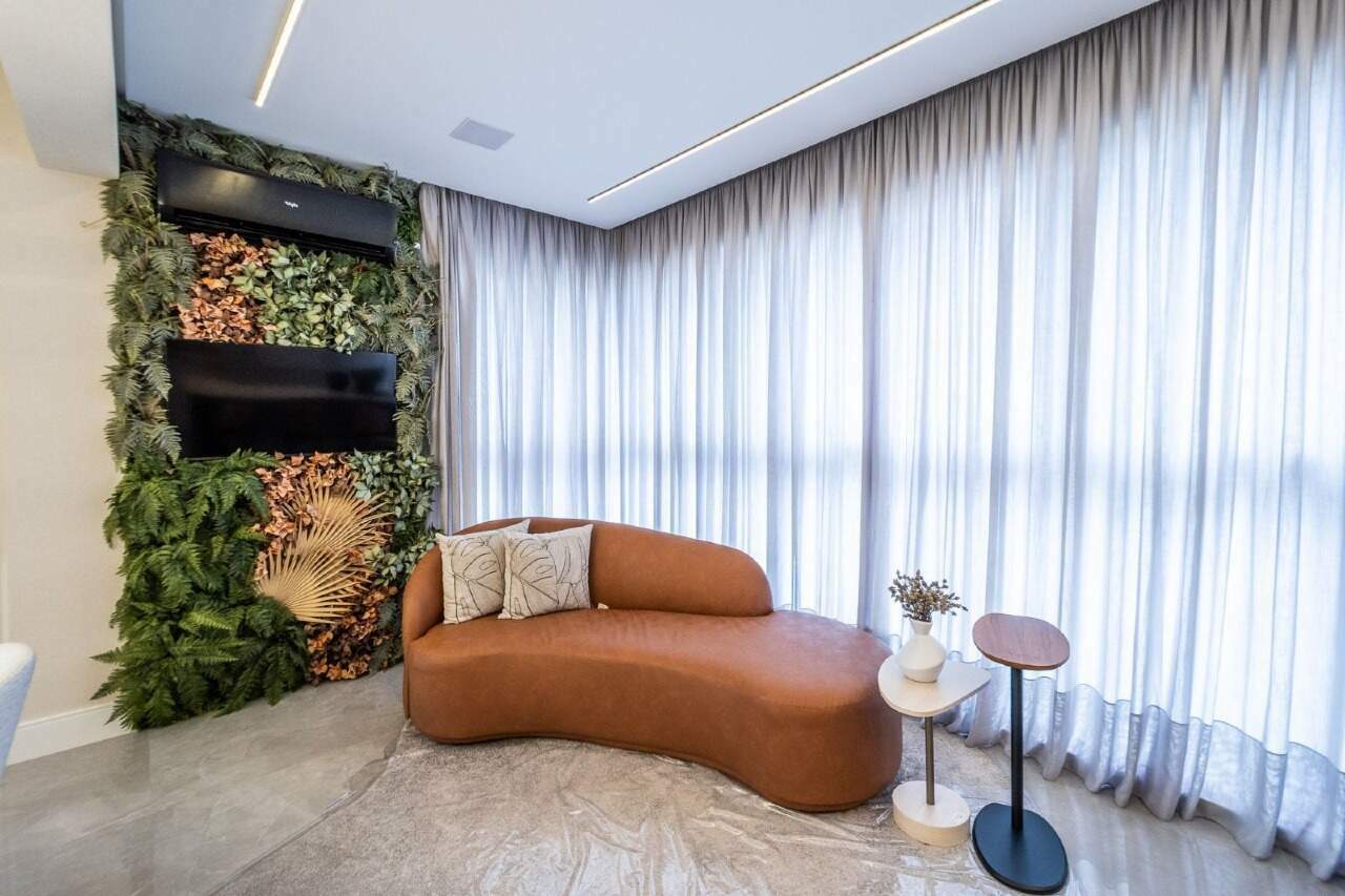 Apartamento à venda no Meia Praia: 
