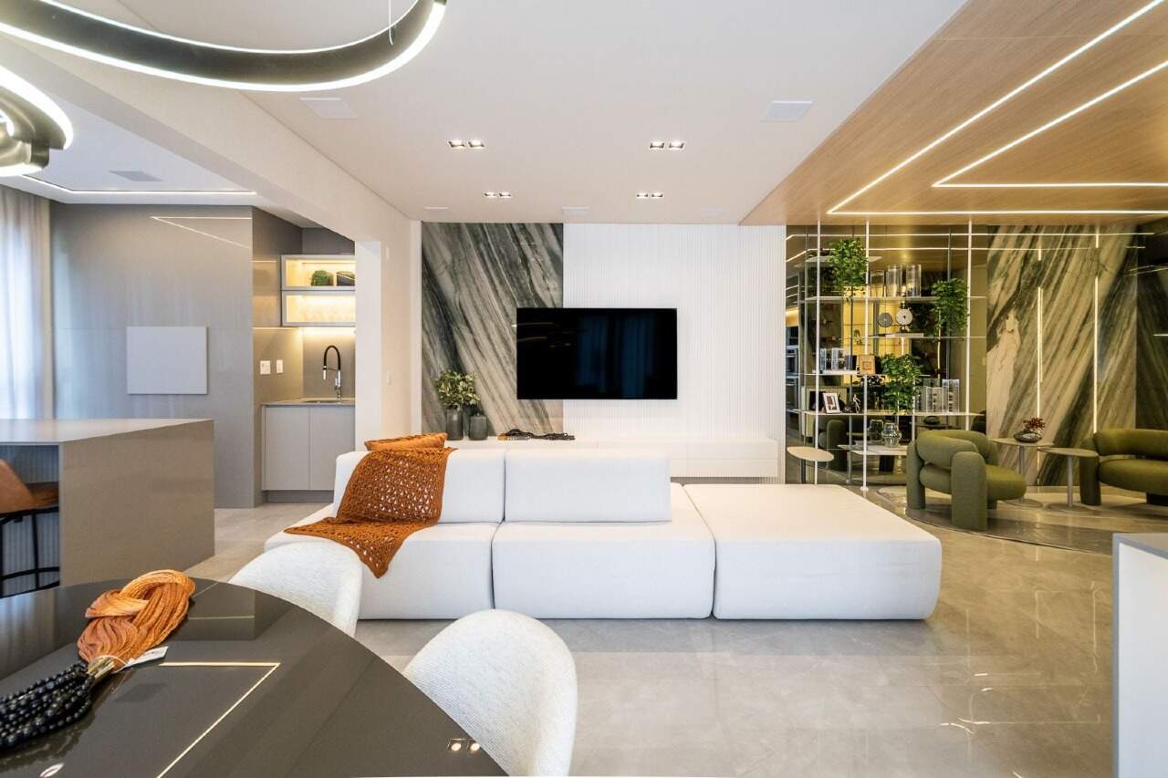 Apartamento à venda no Meia Praia: 