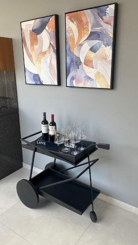 Apartamento à venda no Meia Praia: 