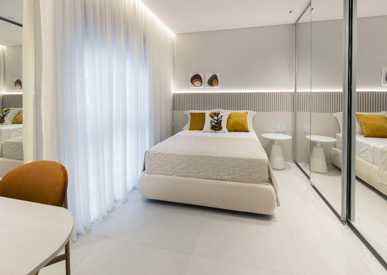Apartamento à venda no Meia Praia: 