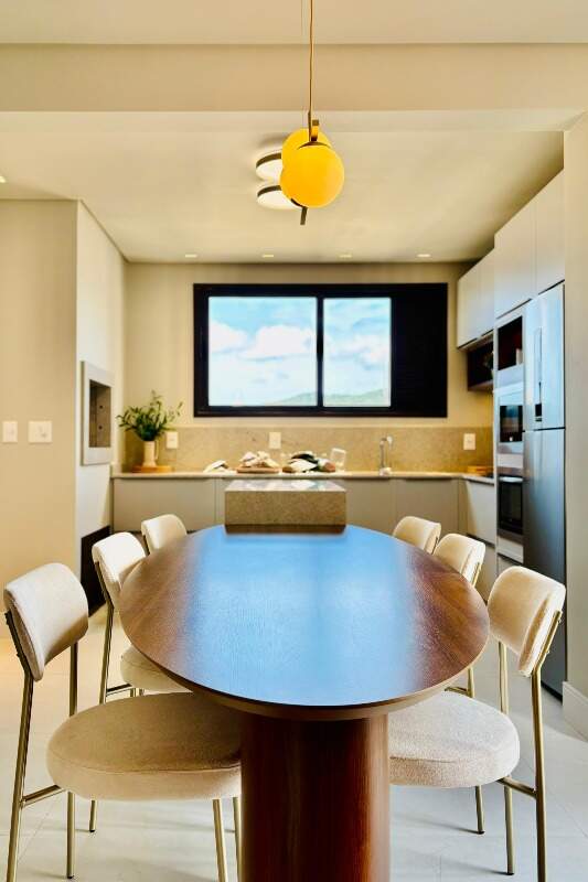 Apartamento à venda no Balneário Perequê: 