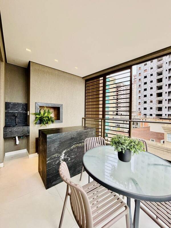 Apartamento à venda no Balneário Perequê: 