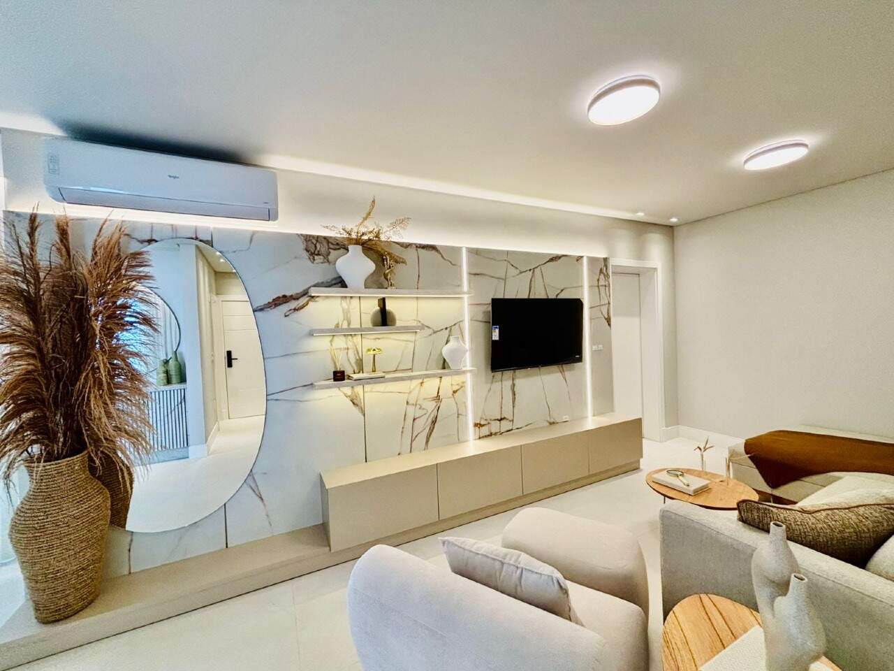 Apartamento à venda no Balneário Perequê: