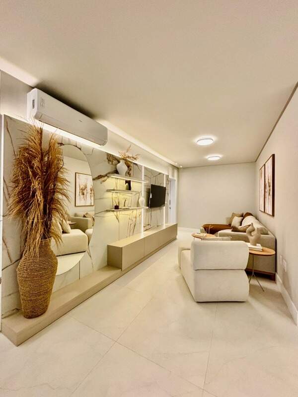 Apartamento à venda no Balneário Perequê: