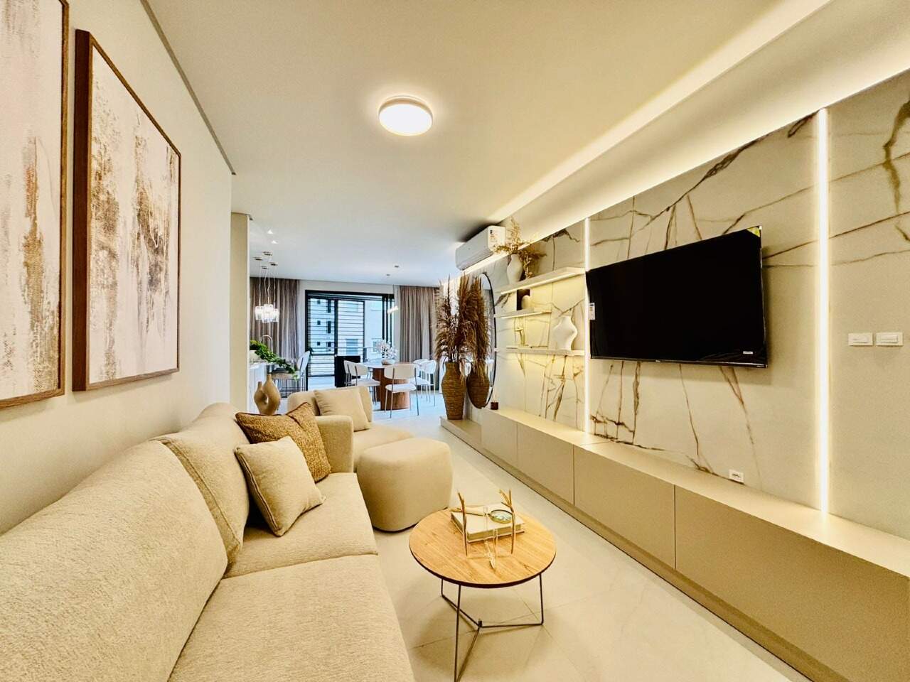 Apartamento à venda no Balneário Perequê: 