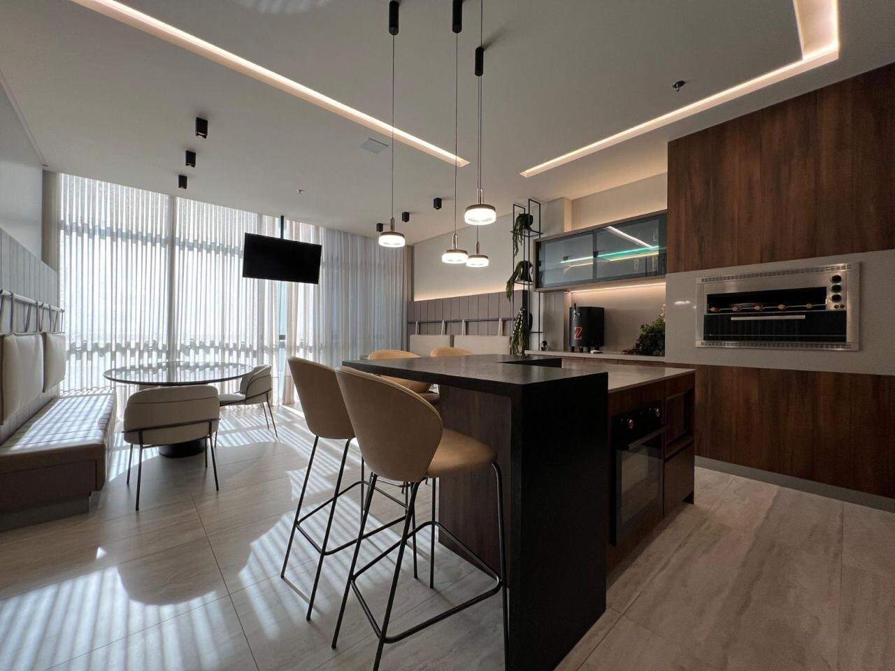 FLAT à venda no Meia Praia: 