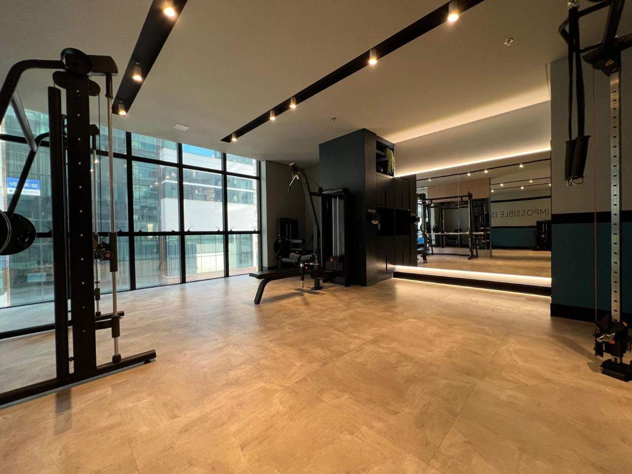 FLAT à venda no Meia Praia: 