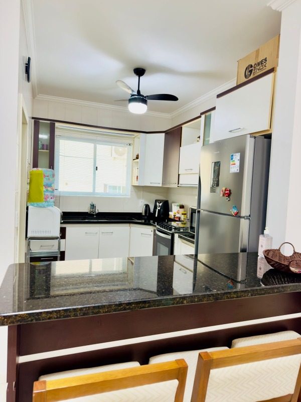 Apartamento à venda no Meia Praia: 