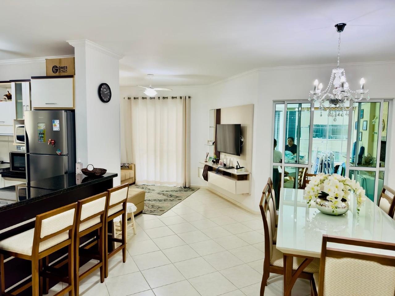 Apartamento à venda no Meia Praia: 