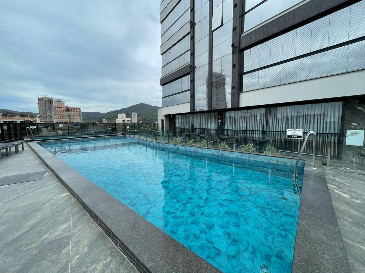 Apartamento à venda no Balneário Perequê: 