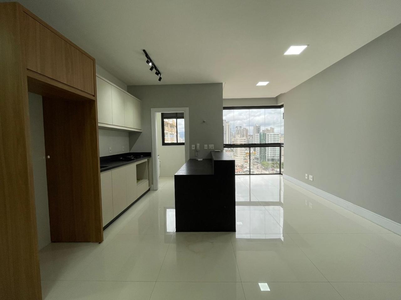 Apartamento à venda no Balneário Perequê: 