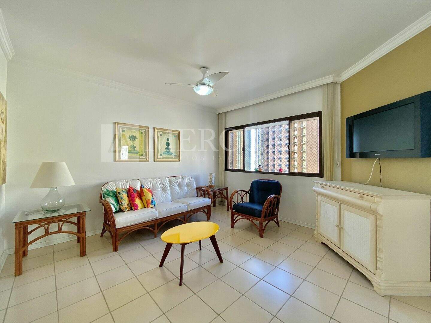 Apartamento à venda no Jardim Astúrias: Desfrute de apartamentos a venda no Guarujá na Praia das Astúrias, ideais para quem busca tranquilidade, com a ajuda de uma imobiliária em Guarujá.
