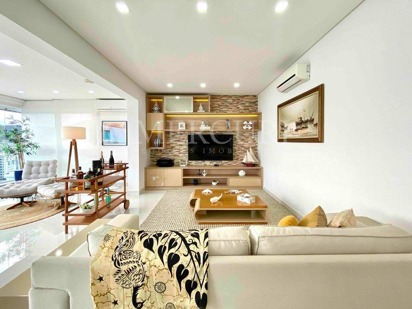 Apartamento à venda no Enseada: 