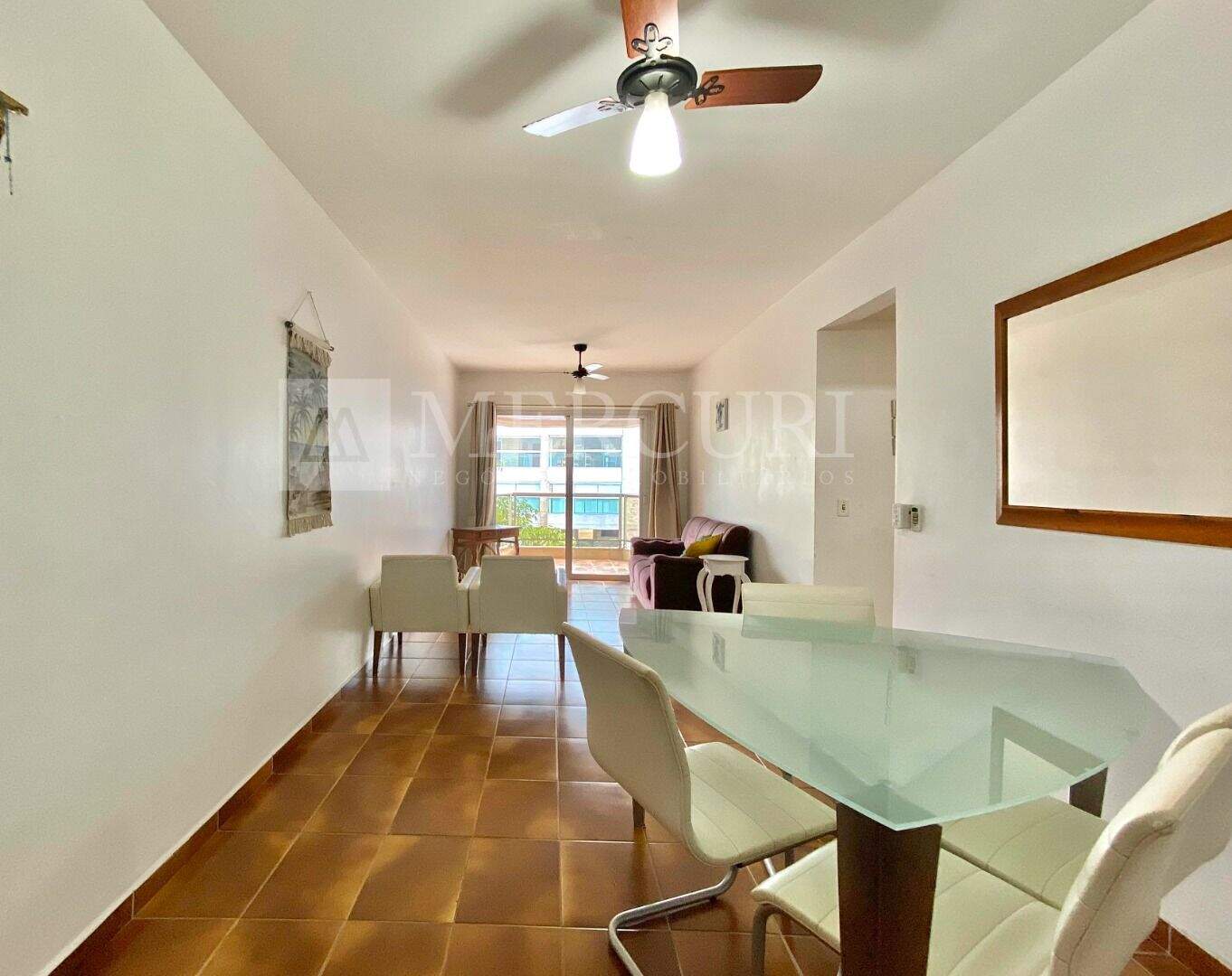 Apartamento à venda no Enseada: 