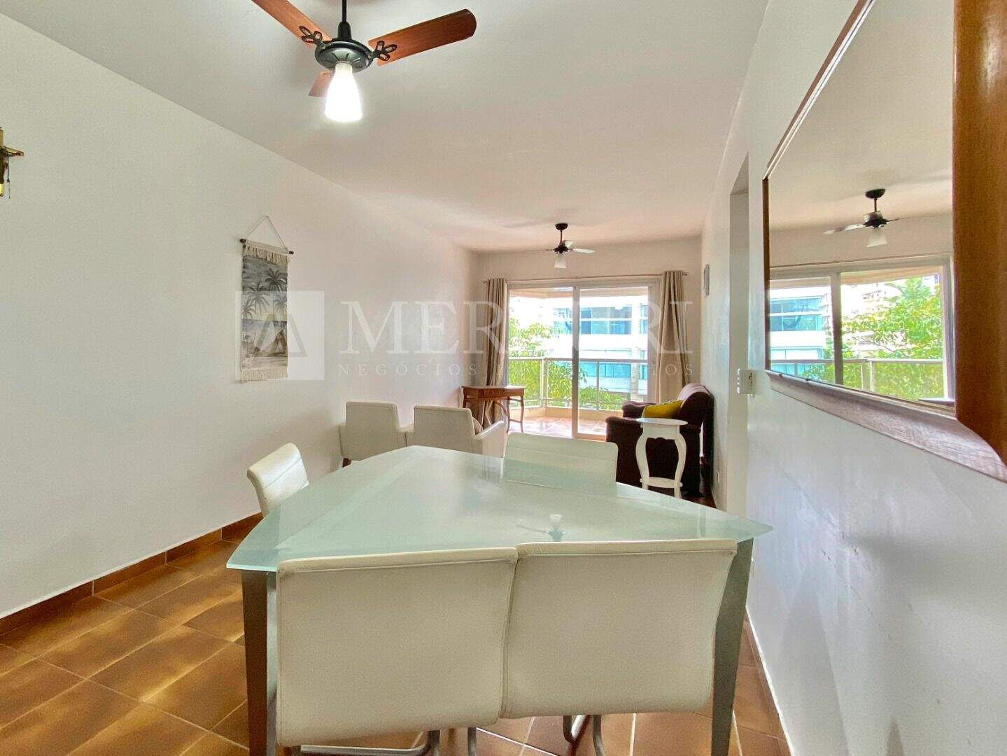Apartamento à venda no Enseada: 