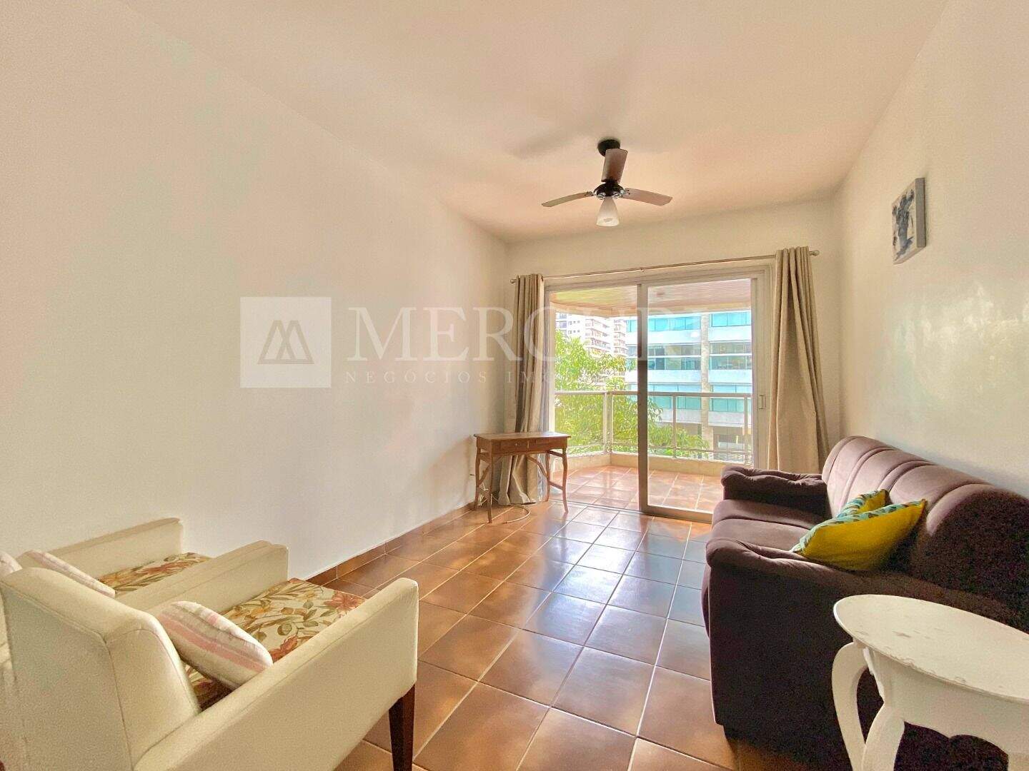 Apartamento à venda no Enseada: 