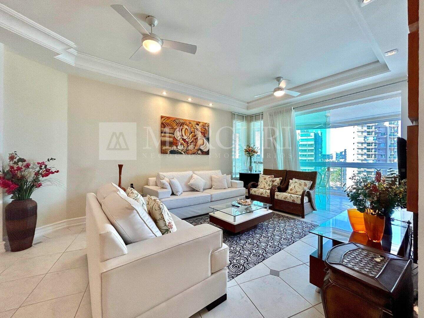 Apartamento à venda no Enseada: 