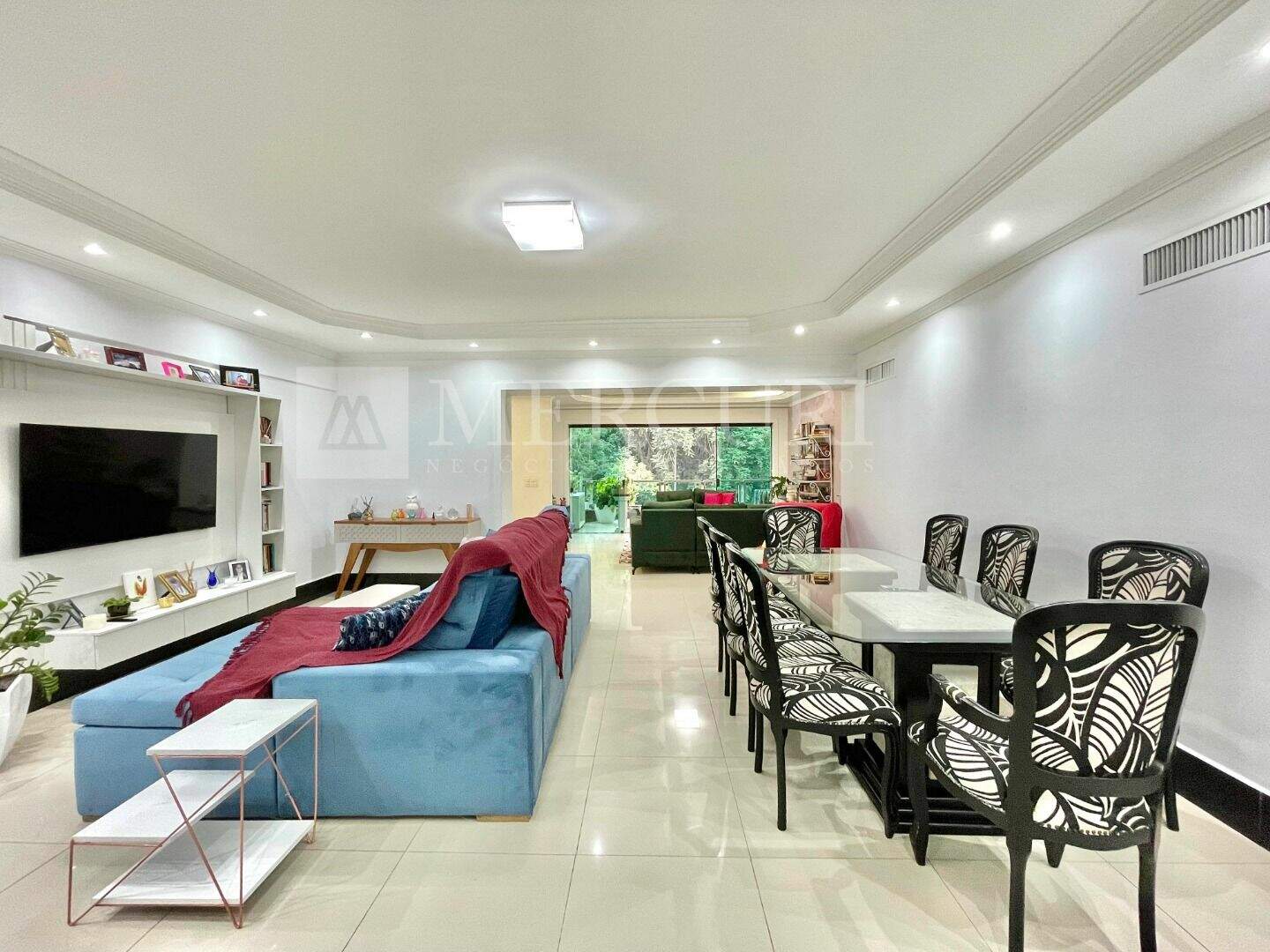 Apartamento à venda no Pitangueiras: Descubra apartamentos a venda no Guarujá na Praia das Pitangueiras, listados por imobiliárias em guarujá e imobiliarias no guarujá.