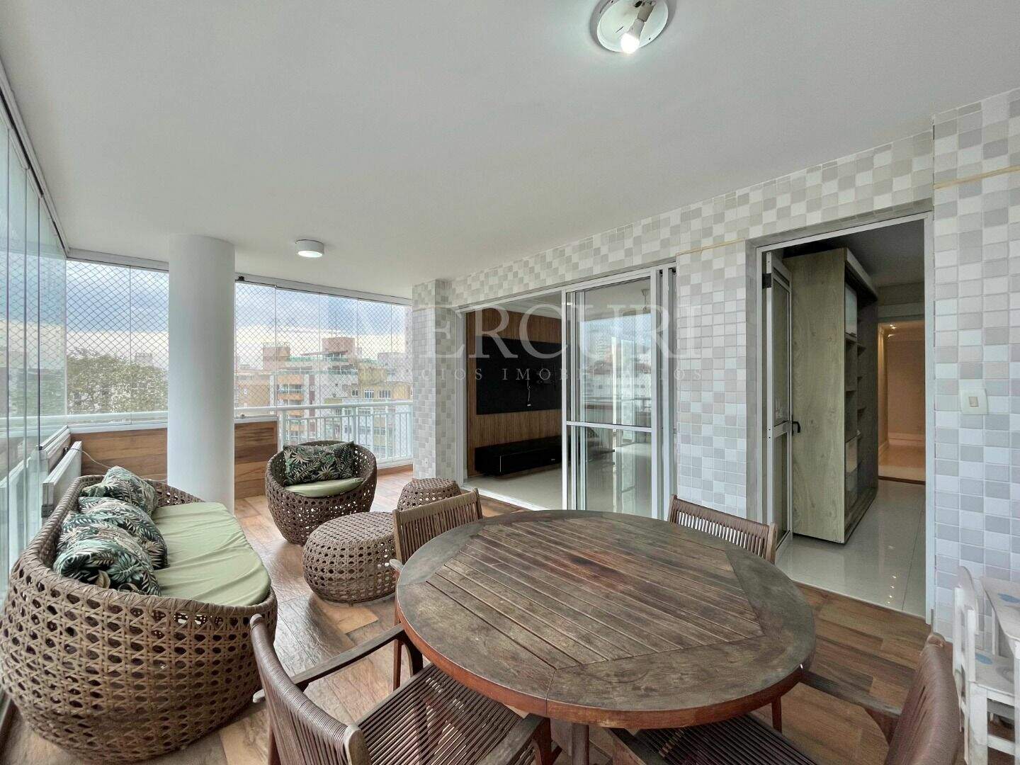 Apartamento à venda no Jardim Astúrias: Conheça os apartamentos a venda no Guarujá na Praia das Astúrias, anunciados por imobiliaria em Guarujá especializadas na região.
