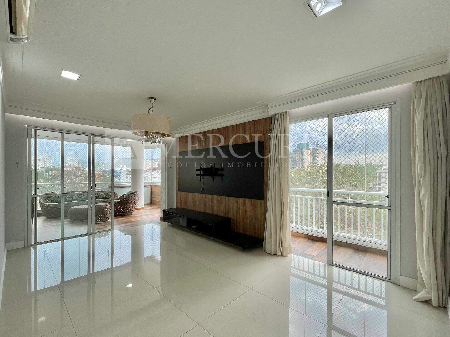 Apartamento à venda no Jardim Astúrias: Conheça os apartamentos a venda no Guarujá na Praia das Astúrias, anunciados por imobiliaria em Guarujá especializadas na região.