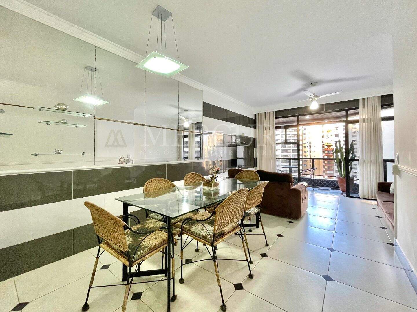 Apartamento à venda no Pitangueiras: Busca por apartamentos a venda no Guarujá na Praia das Pitangueiras? Consulte a imobiliária em Guarujá e imobiliaria em Guarujá para mais detalhes.