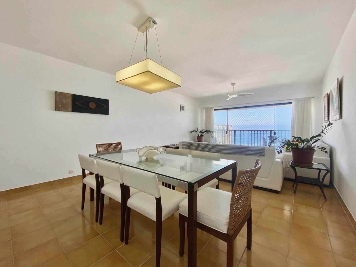 Apartamento à venda no Pitangueiras: 