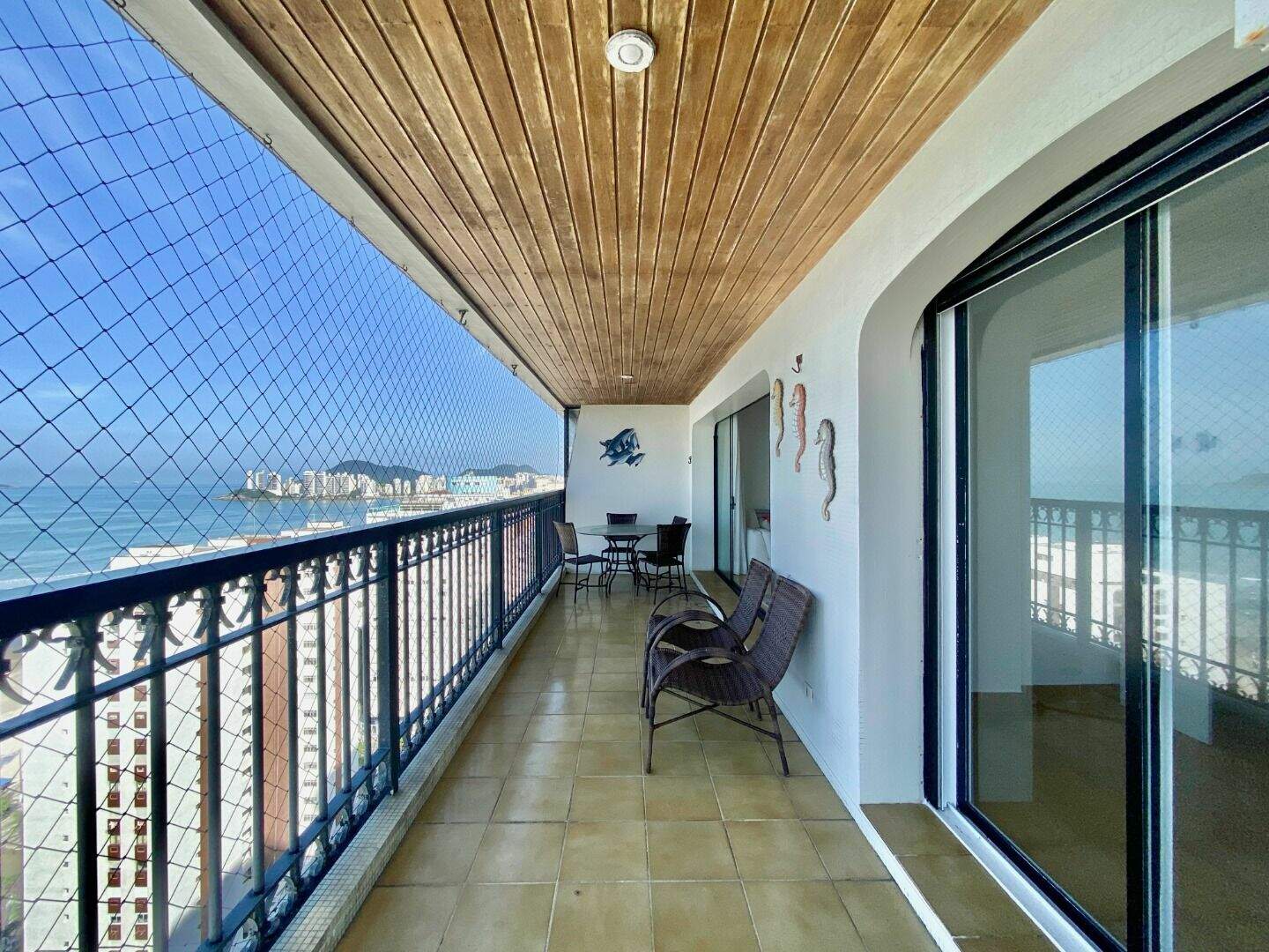 Apartamento à venda no Pitangueiras: 