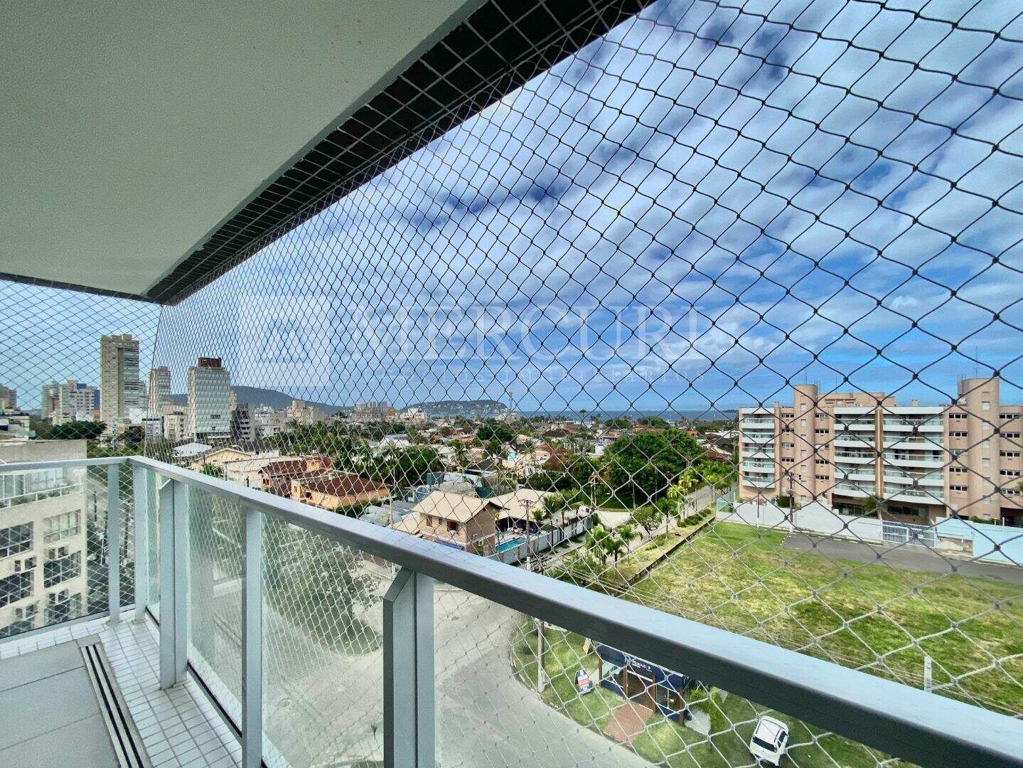 Apartamento à venda no Enseada: Explore seu apartamento a venda no Guarujá na Praia da Enseada, através da imobiliária em Guarujá e imobiliaria em Guarujá especializadas.
