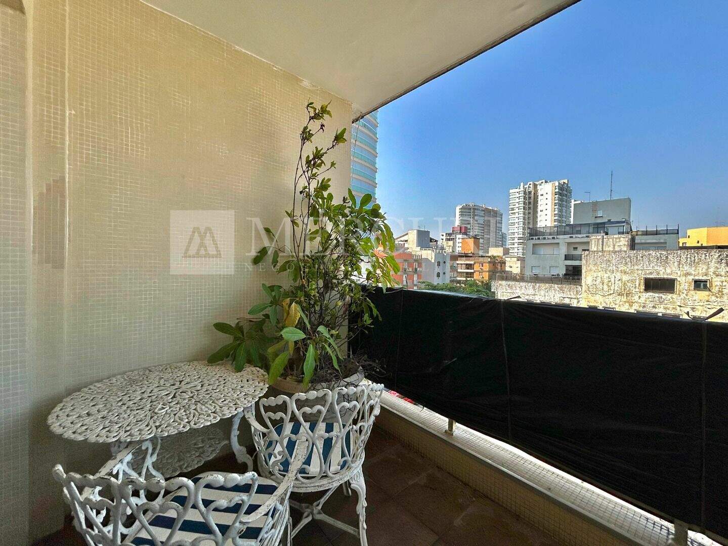 Apartamento à venda no Enseada: 