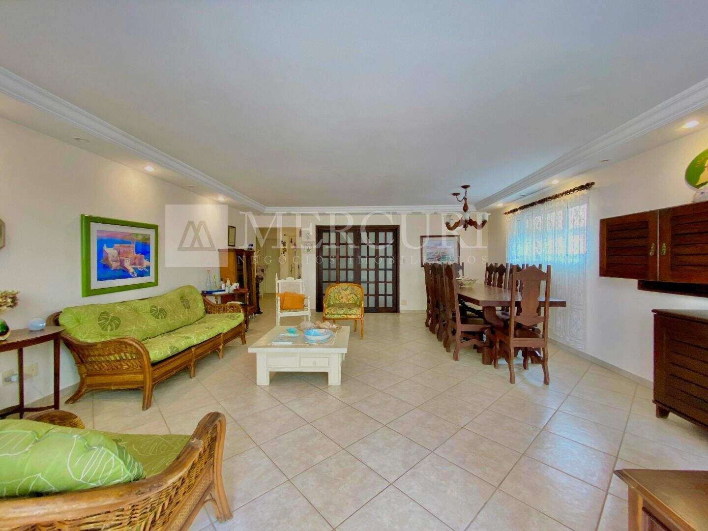Apartamento à venda no Pitangueiras: 