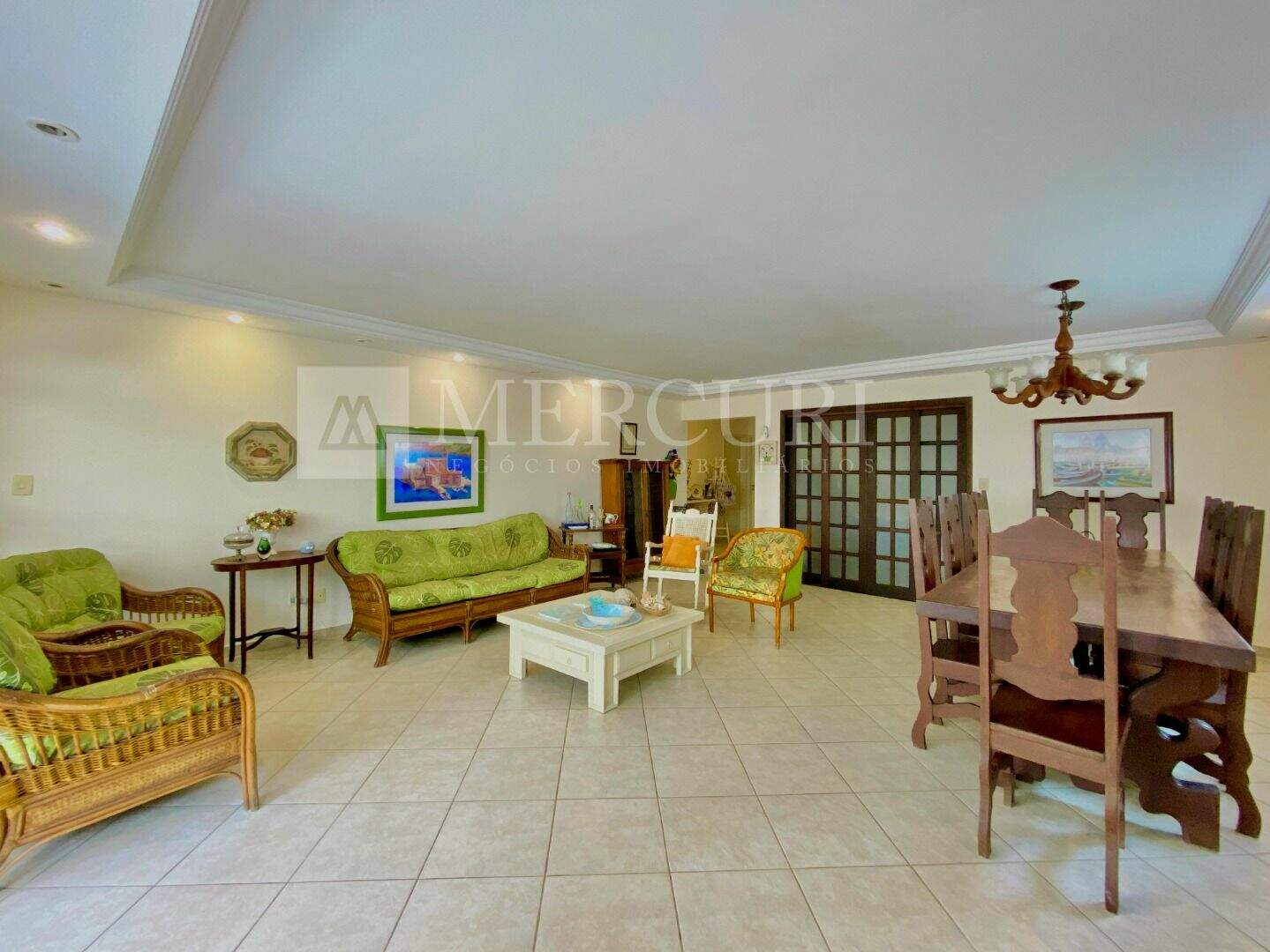 Apartamento à venda no Pitangueiras: 