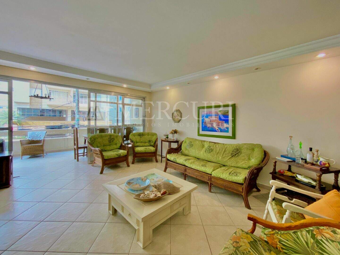 Apartamento à venda no Pitangueiras: 