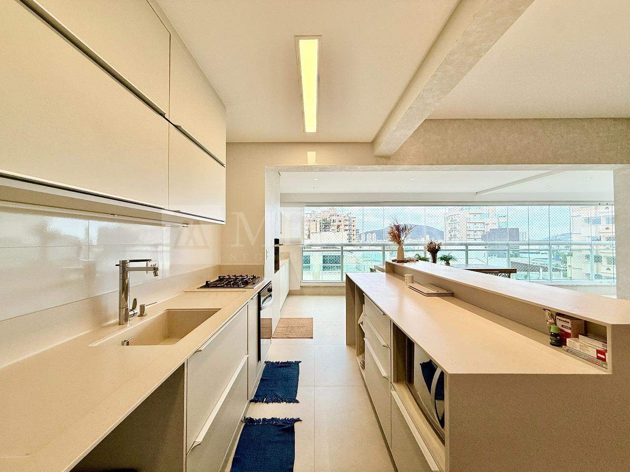 Apartamento à venda no Enseada: 
