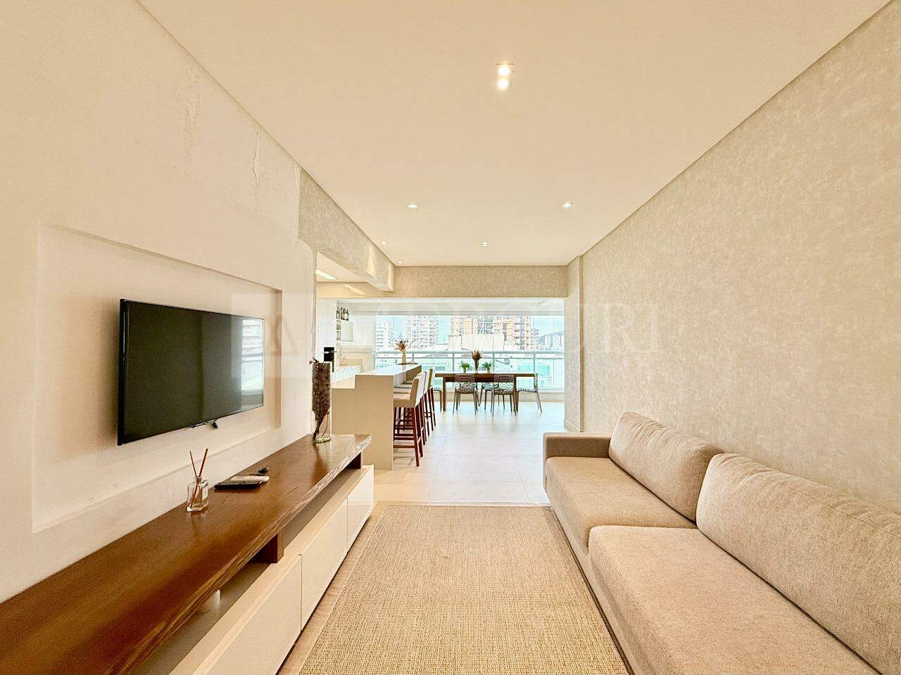 Apartamento à venda no Enseada: 