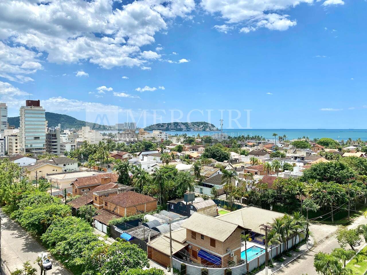 Apartamento à venda no Enseada: 