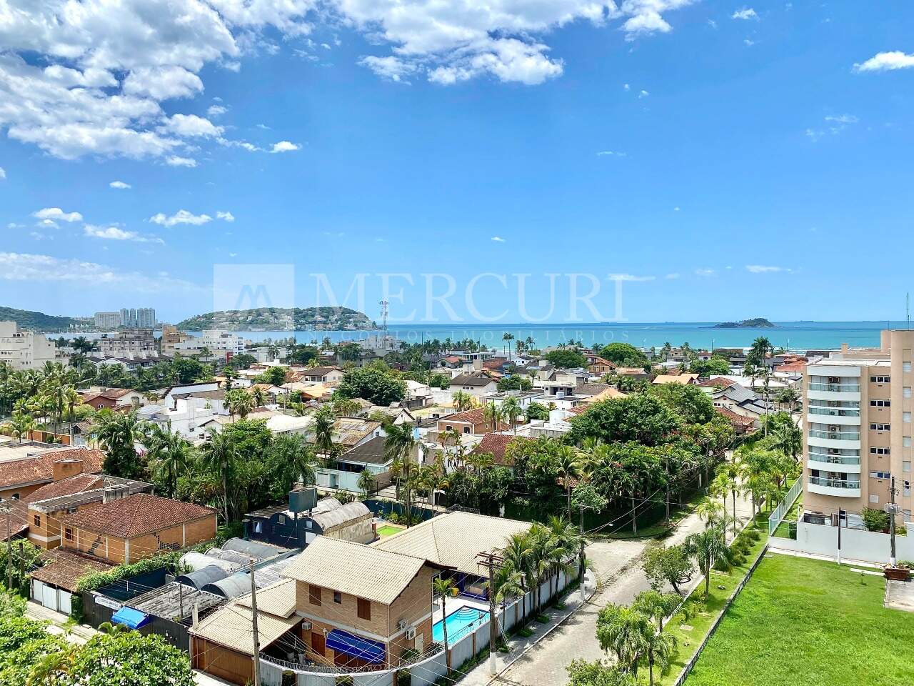 Apartamento à venda no Enseada: 