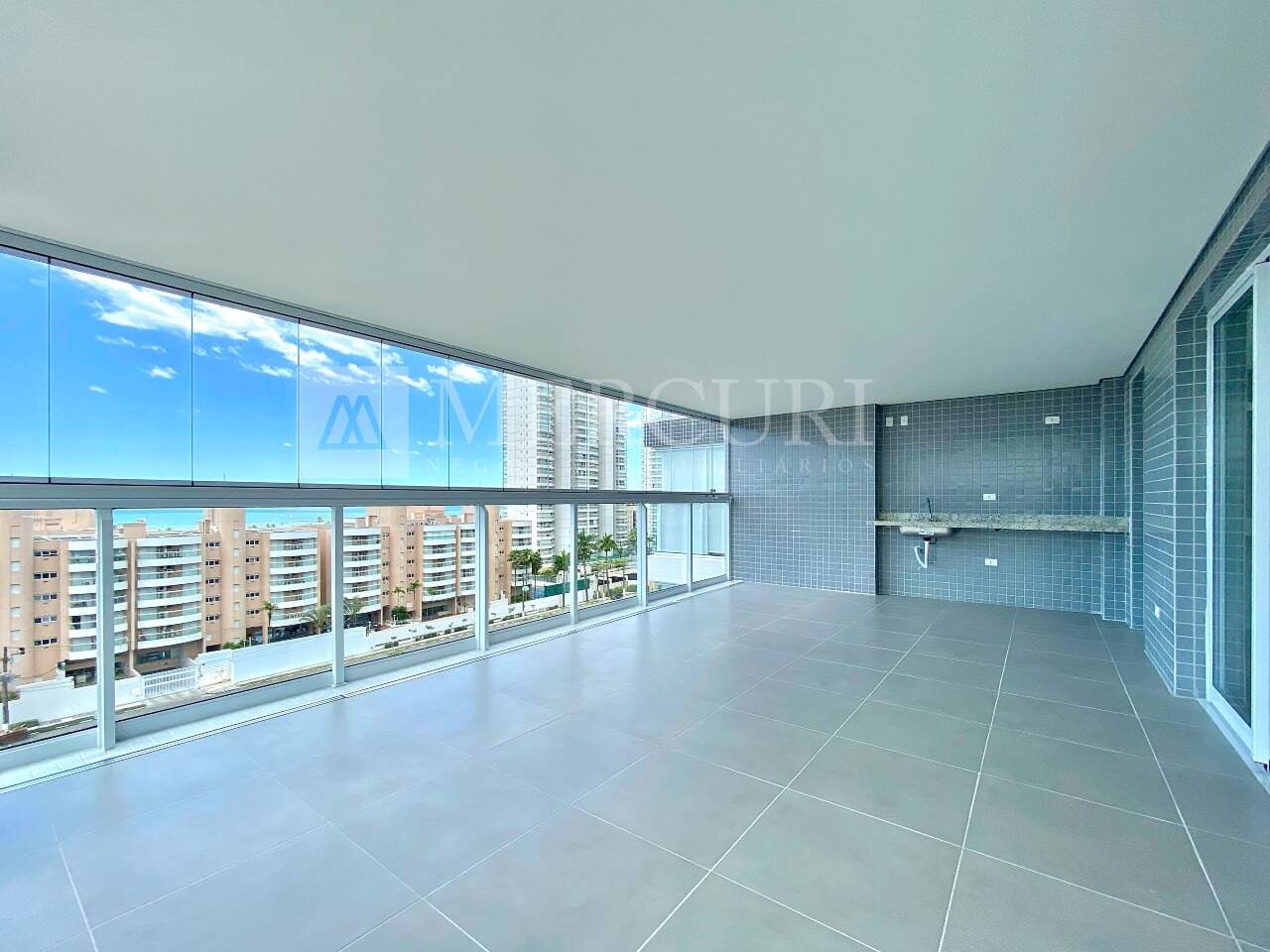 Apartamento à venda no Enseada: 