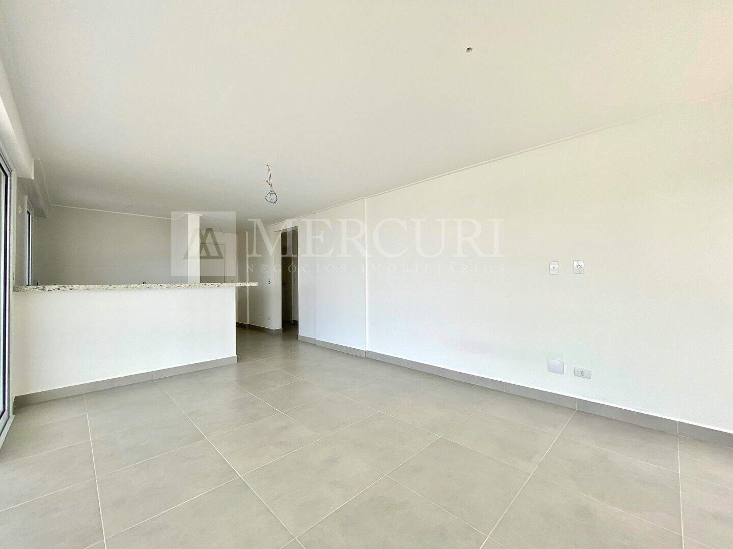 Apartamento à venda no Enseada: Explore seu apartamento a venda no Guarujá na Praia da Enseada, através da imobiliária em Guarujá e imobiliaria em Guarujá especializadas.