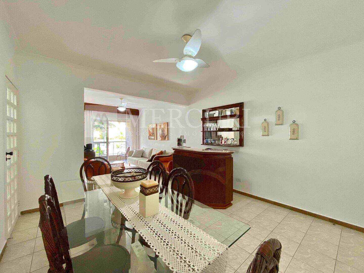 Apartamento à venda no Enseada: 