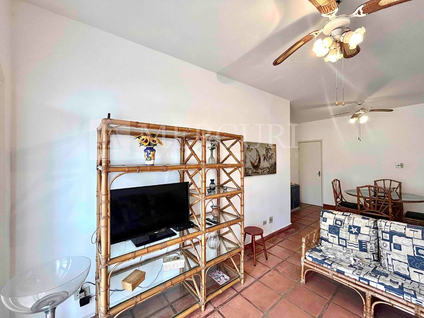 Apartamento à venda no Enseada: 