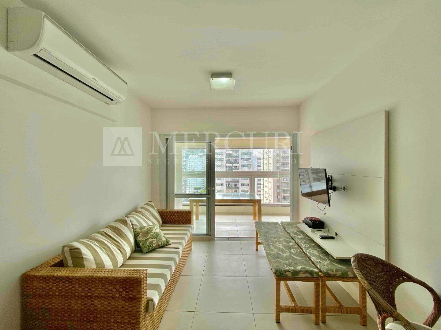 Apartamento à venda no Pitangueiras: Variedade de apartamentos a venda no guarujá na Praia das Pitangueiras, ofertados pelas principais imobiliárias em guarujá da região.
