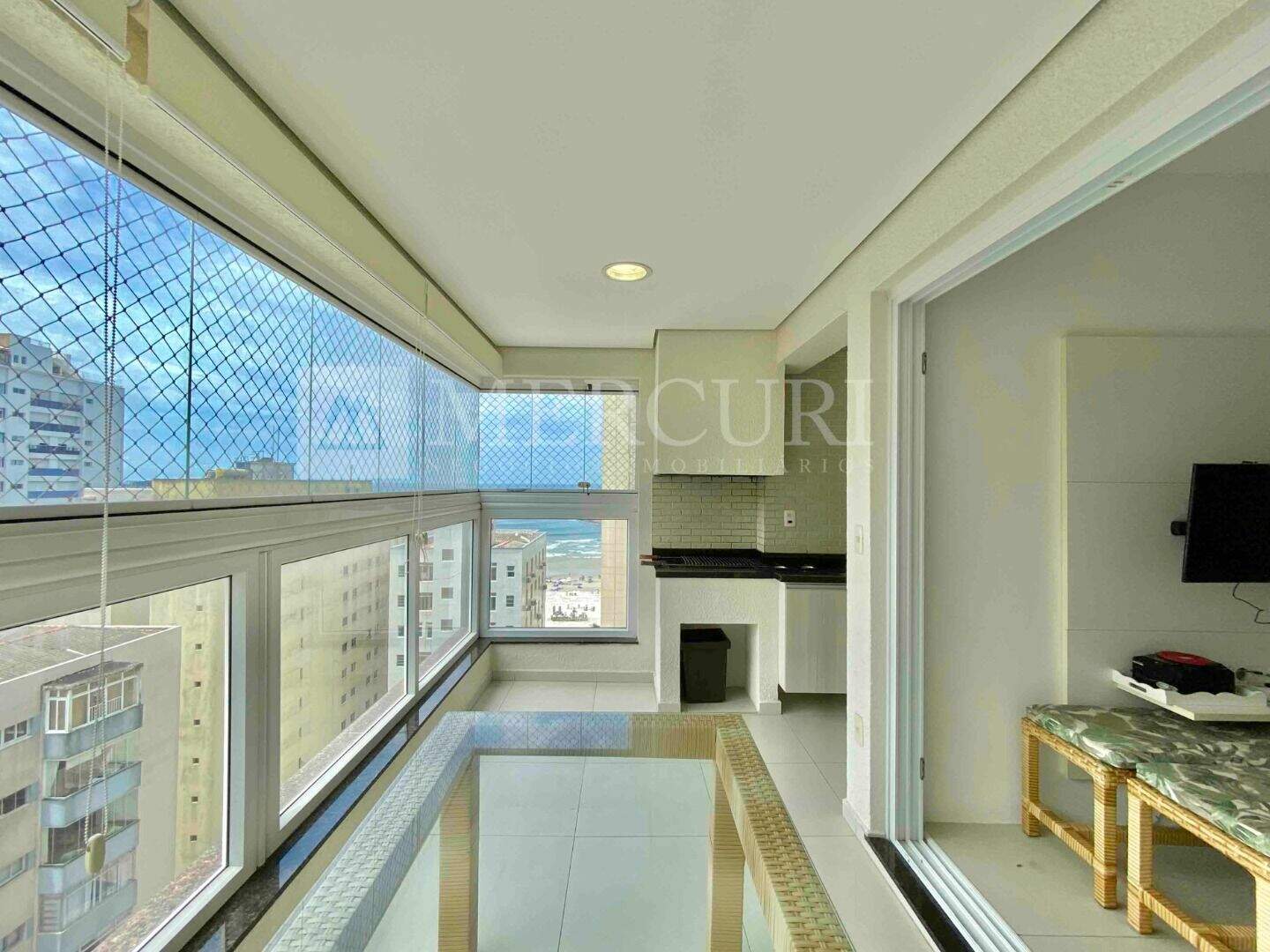 Apartamento à venda no Pitangueiras: Variedade de apartamentos a venda no guarujá na Praia das Pitangueiras, ofertados pelas principais imobiliárias em guarujá da região.