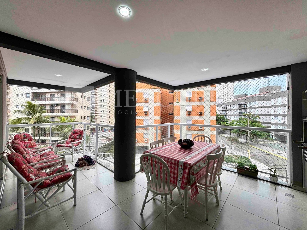 Apartamento à venda no Enseada: 