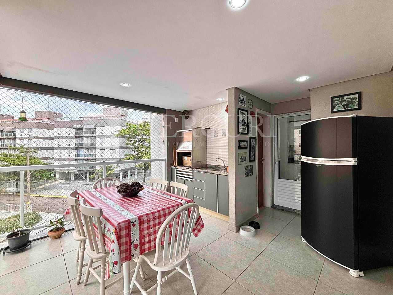 Apartamento à venda no Enseada: 
