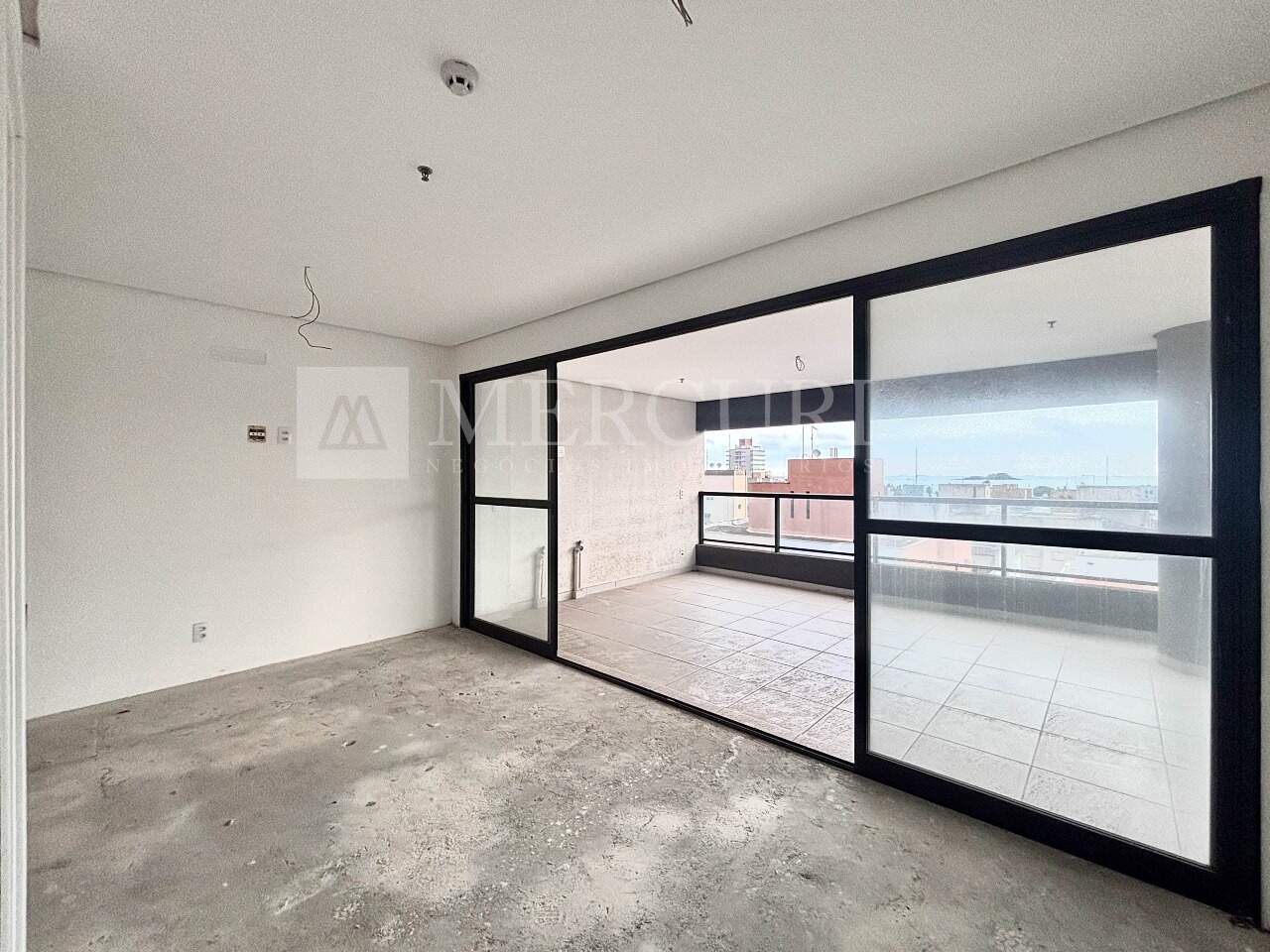 Apartamento à venda no Enseada: 