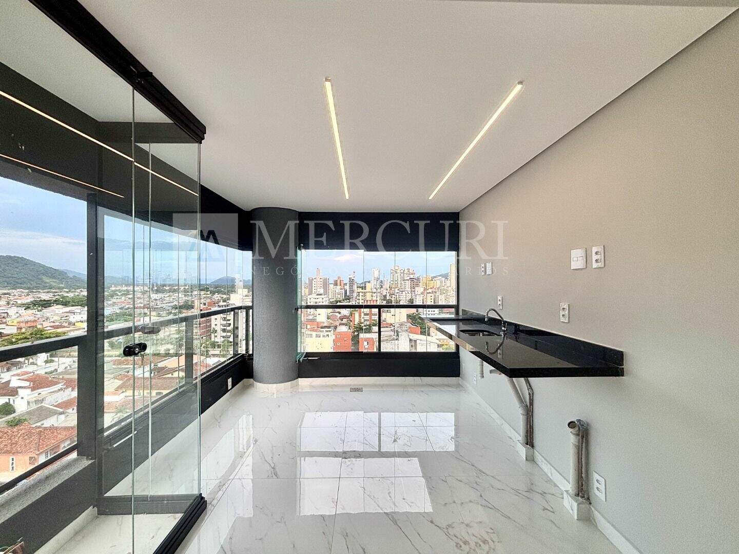 Apartamento à venda no Enseada: Explore seu apartamento a venda no Guarujá na Praia da Enseada, através da imobiliária em Guarujá e imobiliaria em Guarujá especializadas.