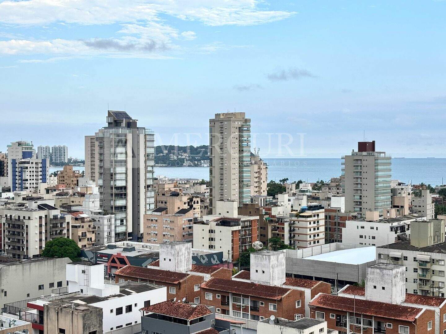 Apartamento à venda no Enseada: Explore seu apartamento a venda no Guarujá na Praia da Enseada, através da imobiliária em Guarujá e imobiliaria em Guarujá especializadas.